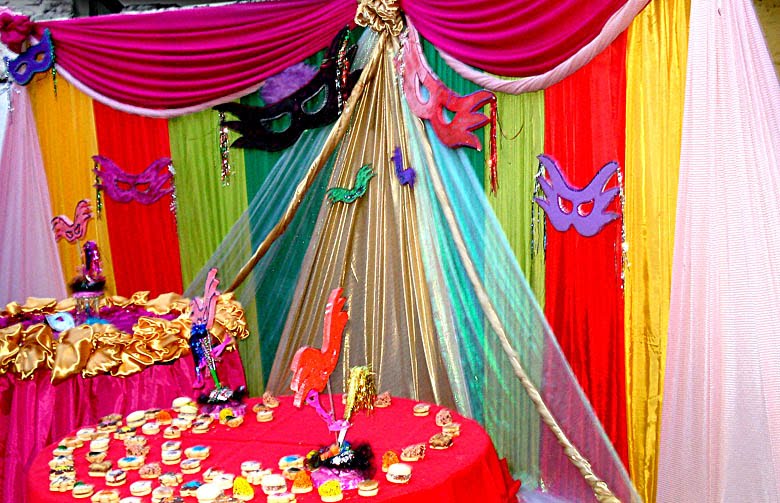 jugador Comienzo años decoracion-para-fiesta-estilo-carnaval (4) - Decoracion de Fiestas  Cumpleaños Bodas, Baby shower, Bautizo, Despedidas