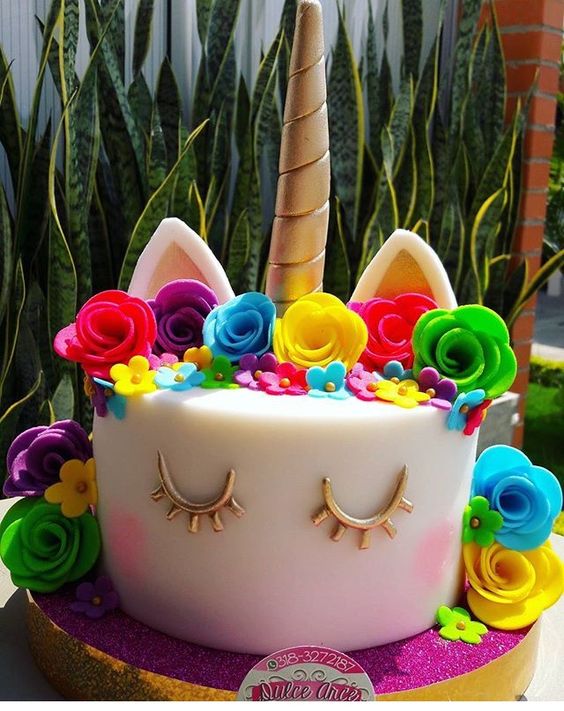 pastel de fondant de unicornio para niña