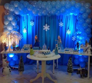 decoracion con globos cumpleanos de nina frozen 2