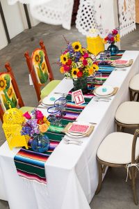 decoracion en colores mexicanos para fiestas