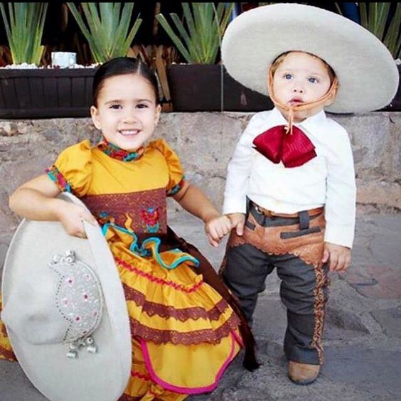 Ropa para fiestas patrias mexicanas para niñas y niños